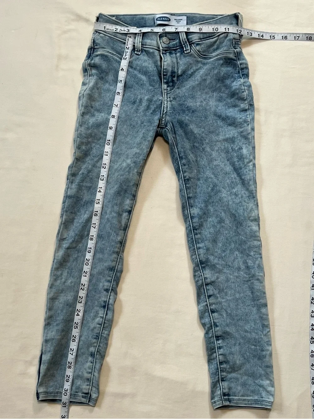 Light Wash Women’s Jeans - Classic Stretch Denim